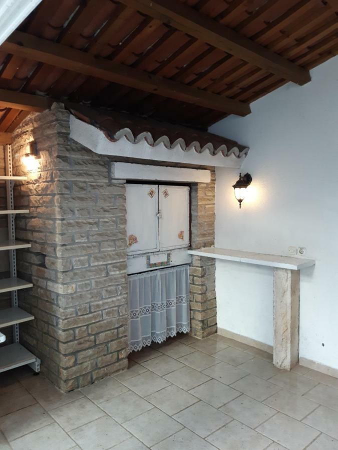 Apartments Kule Brela Esterno foto